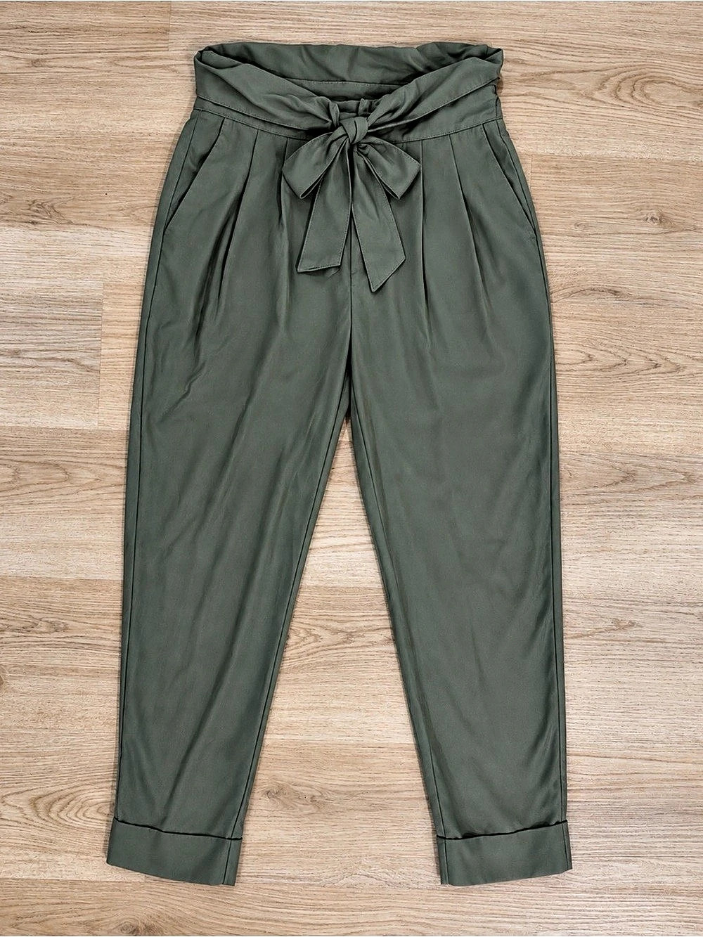 Cartonnier Anthropologie Green Lyocell Trousers Size Medium Like New